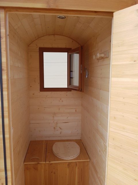 Toilette sèche extérieure - Mon rêve en bois